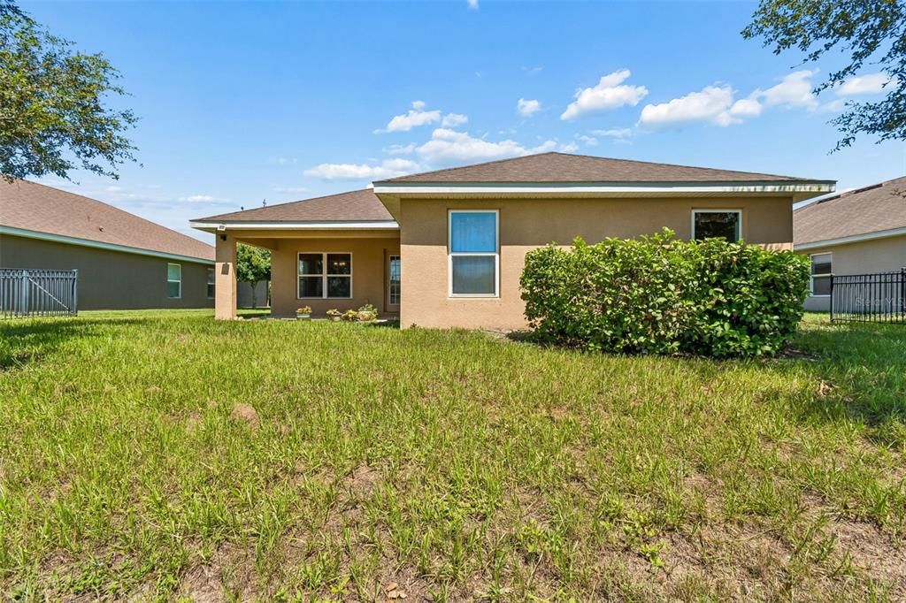 En Venta: $299,000 (3 camas, 2 baños, 1978 Pies cuadrados)