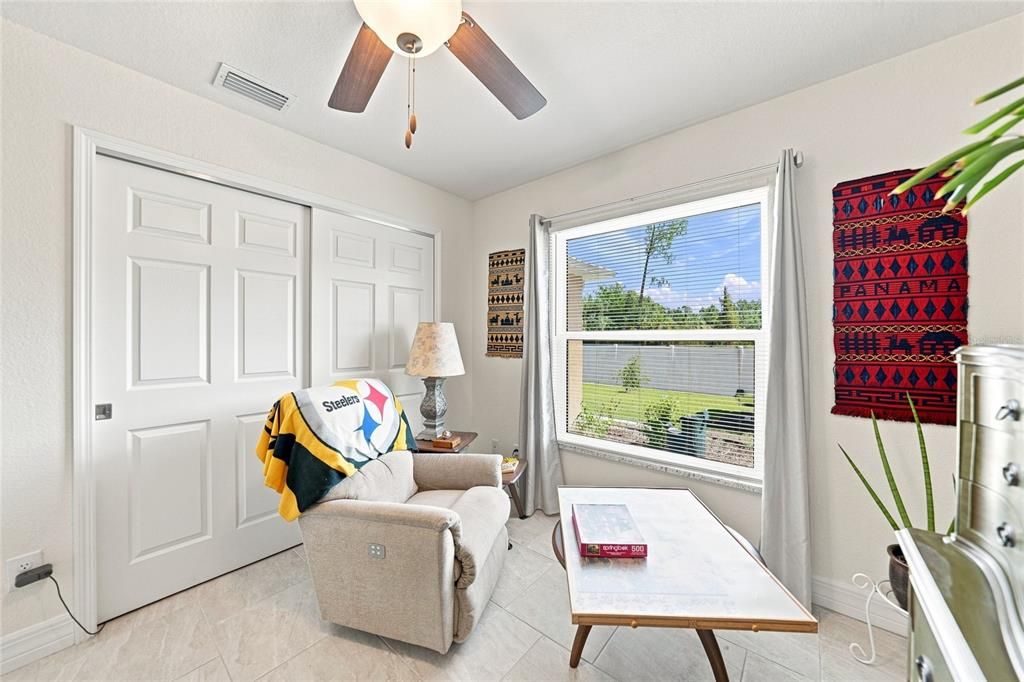 For Sale: $330,000 (3 beds, 2 baths, 1427 Square Feet)