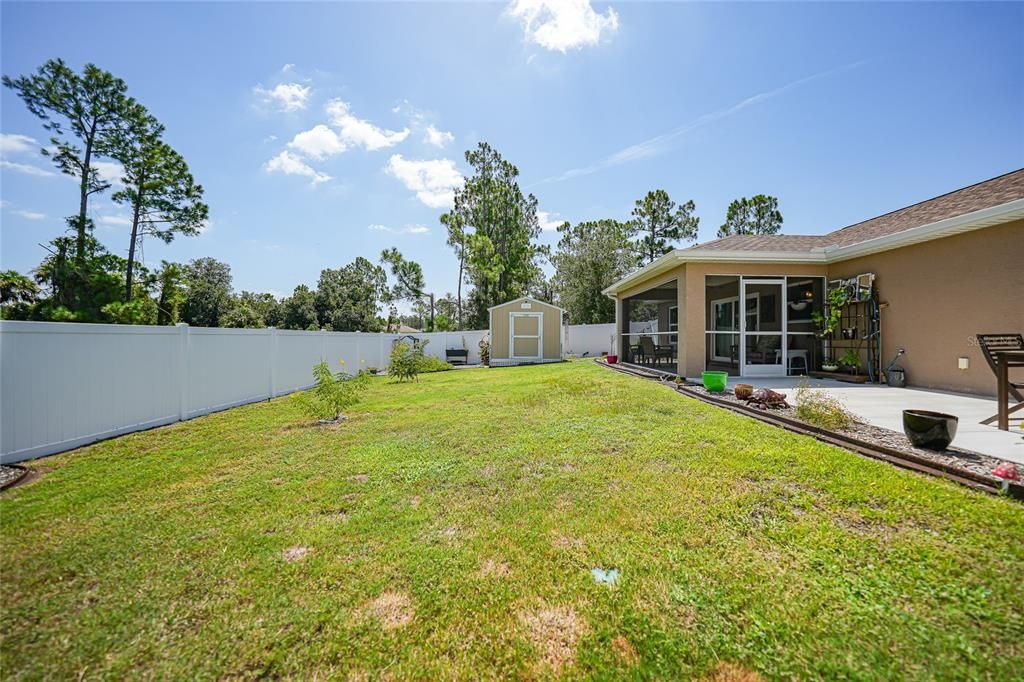 For Sale: $330,000 (3 beds, 2 baths, 1427 Square Feet)