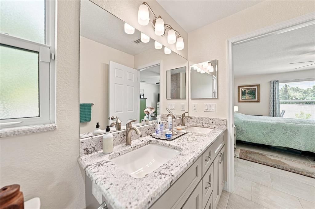 For Sale: $330,000 (3 beds, 2 baths, 1427 Square Feet)