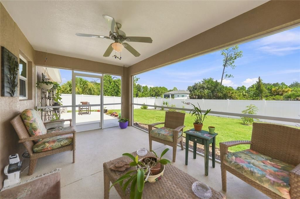 For Sale: $330,000 (3 beds, 2 baths, 1427 Square Feet)