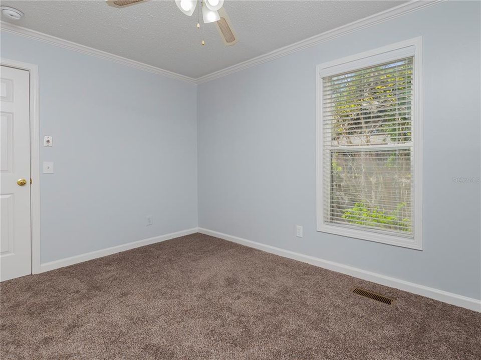 For Sale: $130,000 (2 beds, 2 baths, 800 Square Feet)