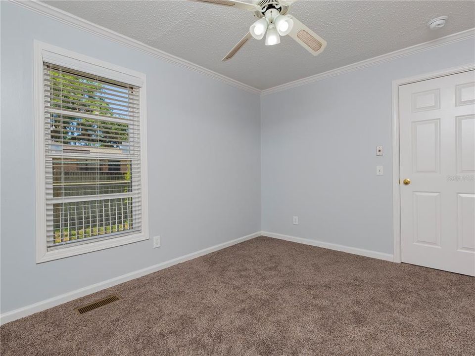 For Sale: $130,000 (2 beds, 2 baths, 800 Square Feet)