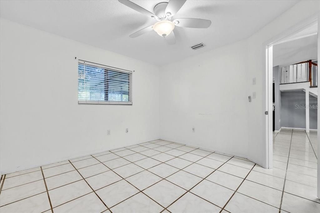 For Sale: $250,000 (4 beds, 3 baths, 1644 Square Feet)