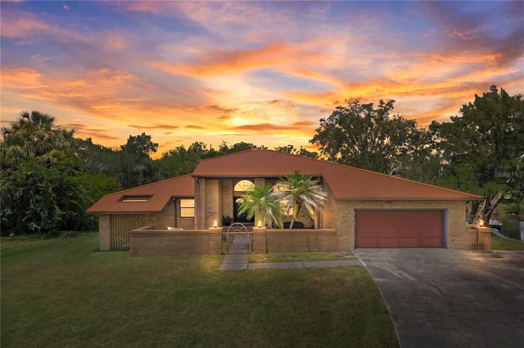 For Sale: $785,000 (4 beds, 4 baths, 2914 Square Feet)