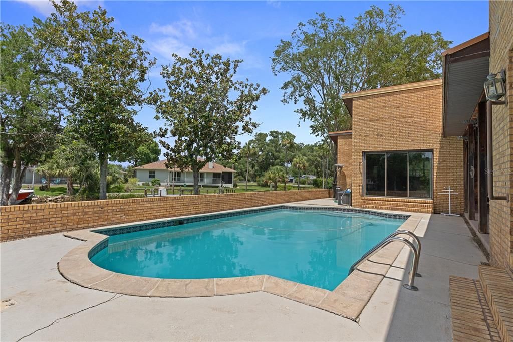 For Sale: $785,000 (4 beds, 4 baths, 2914 Square Feet)
