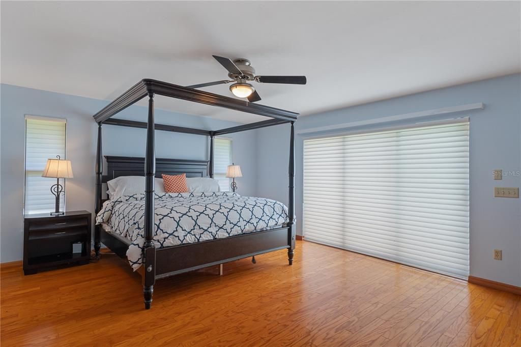 For Sale: $785,000 (4 beds, 4 baths, 2914 Square Feet)