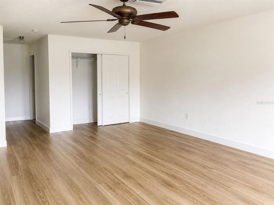 En Venta: $547,900 (2 camas, 2 baños, 1625 Pies cuadrados)