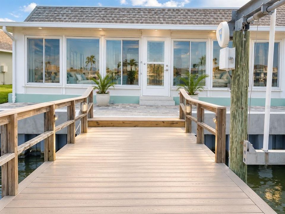 En Venta: $547,900 (2 camas, 2 baños, 1625 Pies cuadrados)