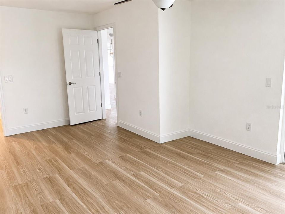 En Venta: $547,900 (2 camas, 2 baños, 1625 Pies cuadrados)