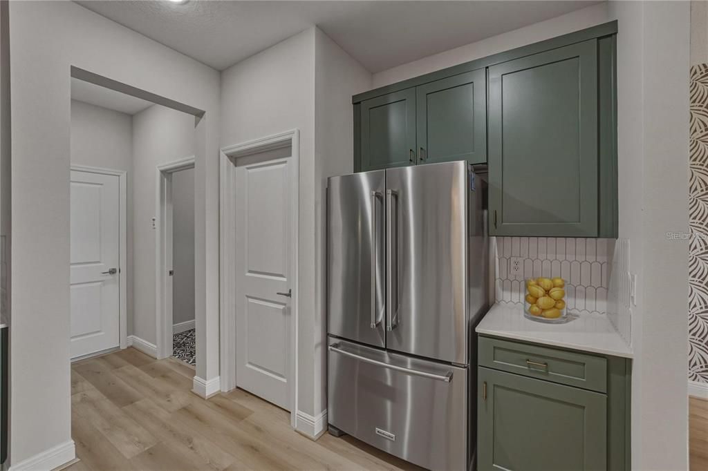 В аренду: $2,400 (3 спален, 2 ванн, 1701 Квадратных фут)