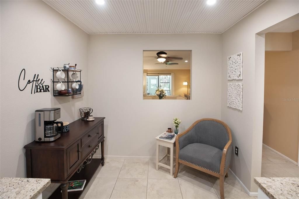 For Sale: $229,000 (2 beds, 2 baths, 1240 Square Feet)