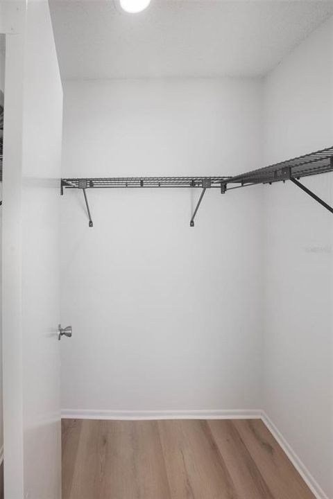 For Sale: $229,000 (2 beds, 2 baths, 1240 Square Feet)