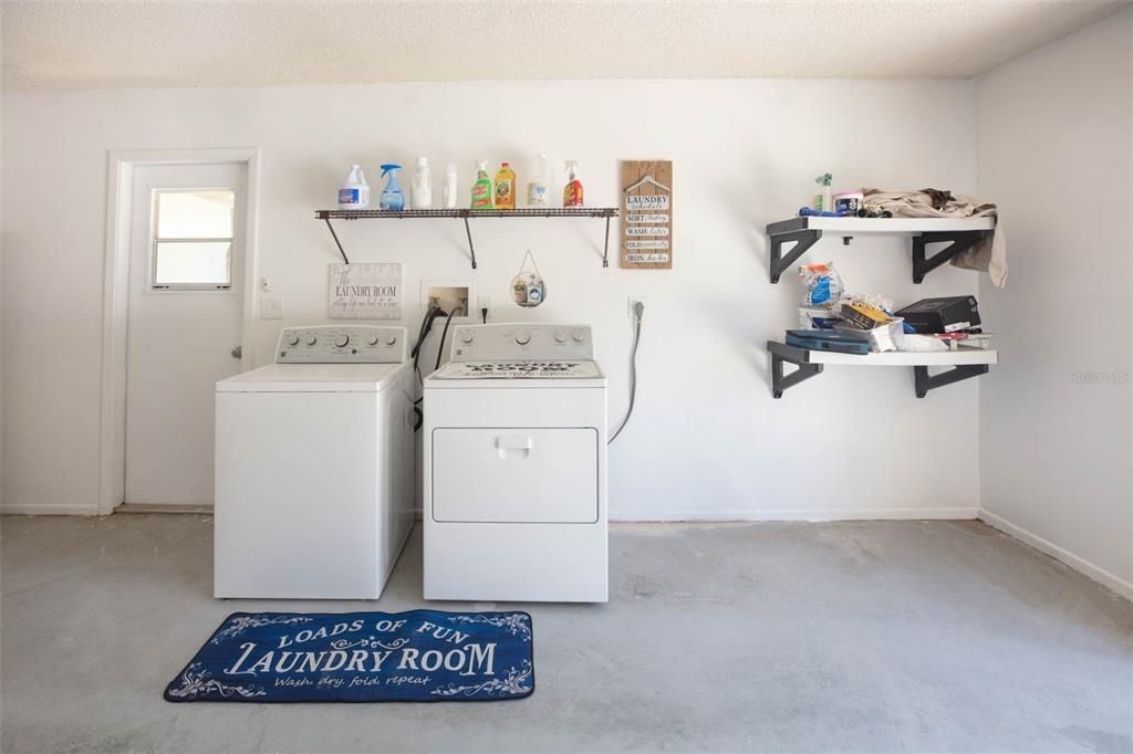 For Sale: $229,000 (2 beds, 2 baths, 1240 Square Feet)