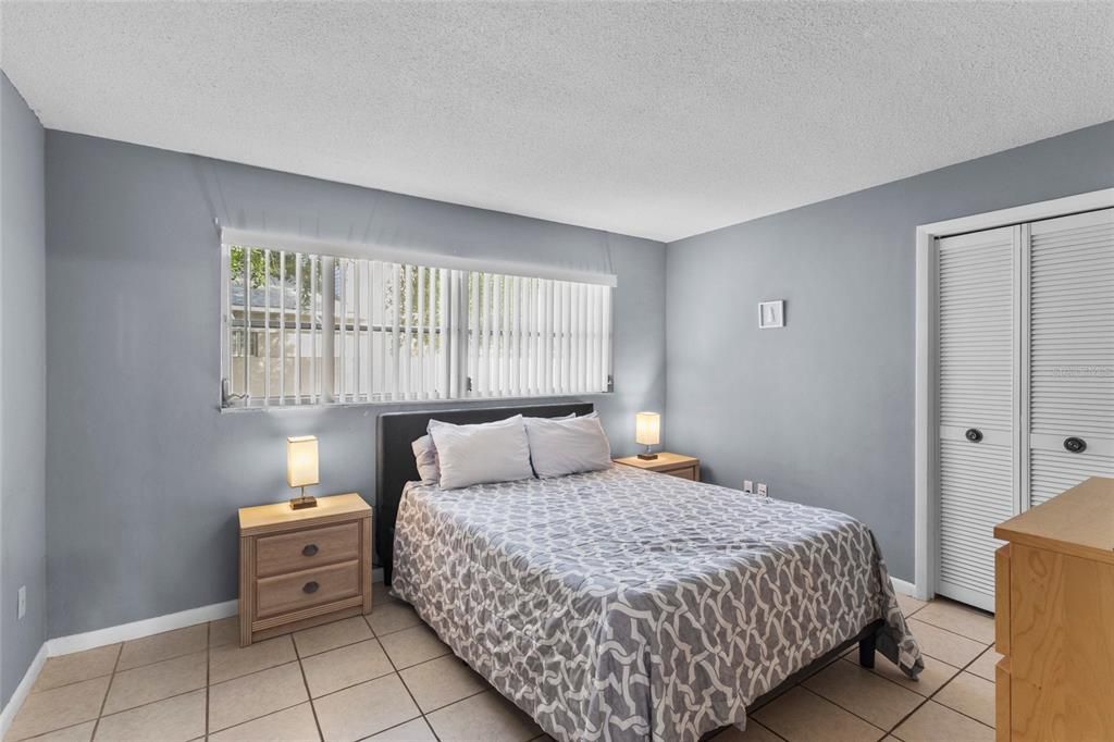 For Sale: $549,000 (3 beds, 2 baths, 1936 Square Feet)