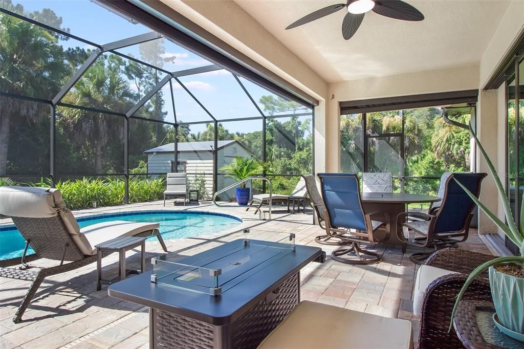 For Sale: $439,900 (3 beds, 2 baths, 1692 Square Feet)