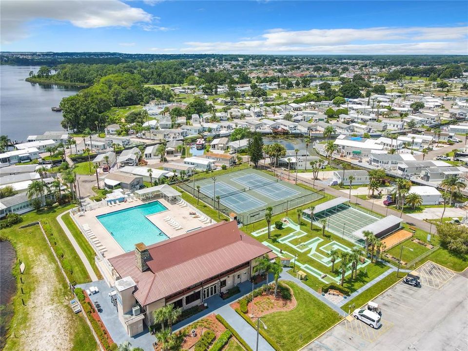 For Sale: $95,000 (1 beds, 1 baths, 691 Square Feet)