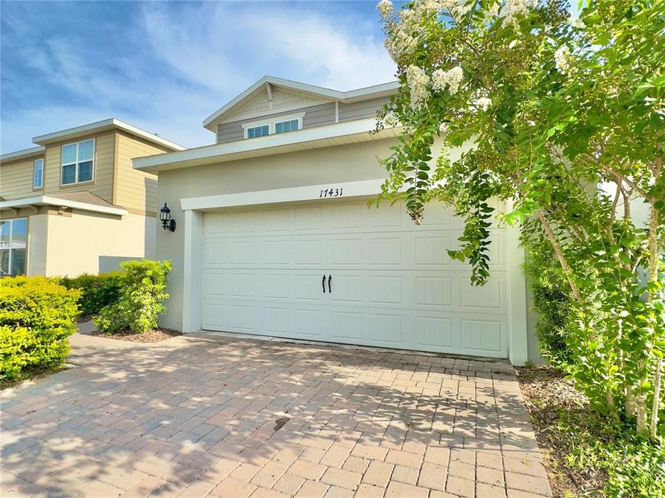 For Rent: $2,900 (4 beds, 3 baths, 2208 Square Feet)