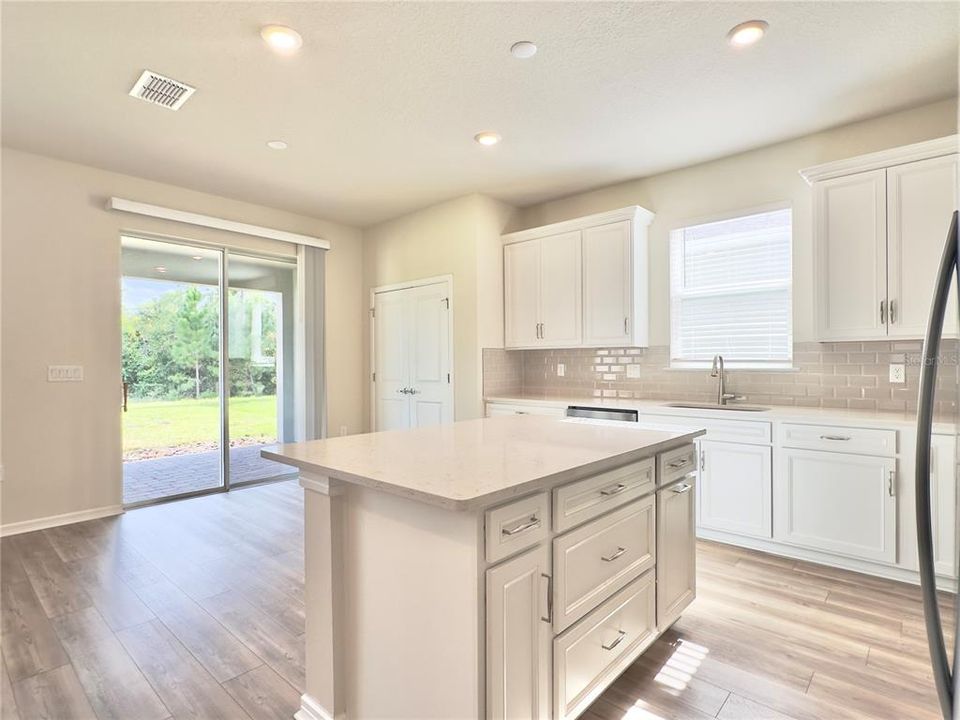 For Rent: $2,900 (4 beds, 3 baths, 2208 Square Feet)