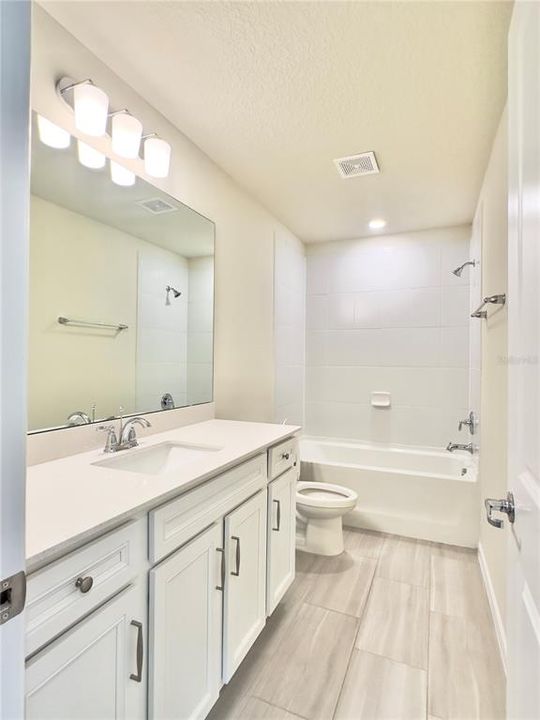 For Rent: $2,900 (4 beds, 3 baths, 2208 Square Feet)