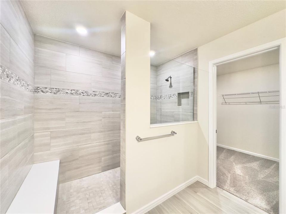 For Rent: $2,900 (4 beds, 3 baths, 2208 Square Feet)