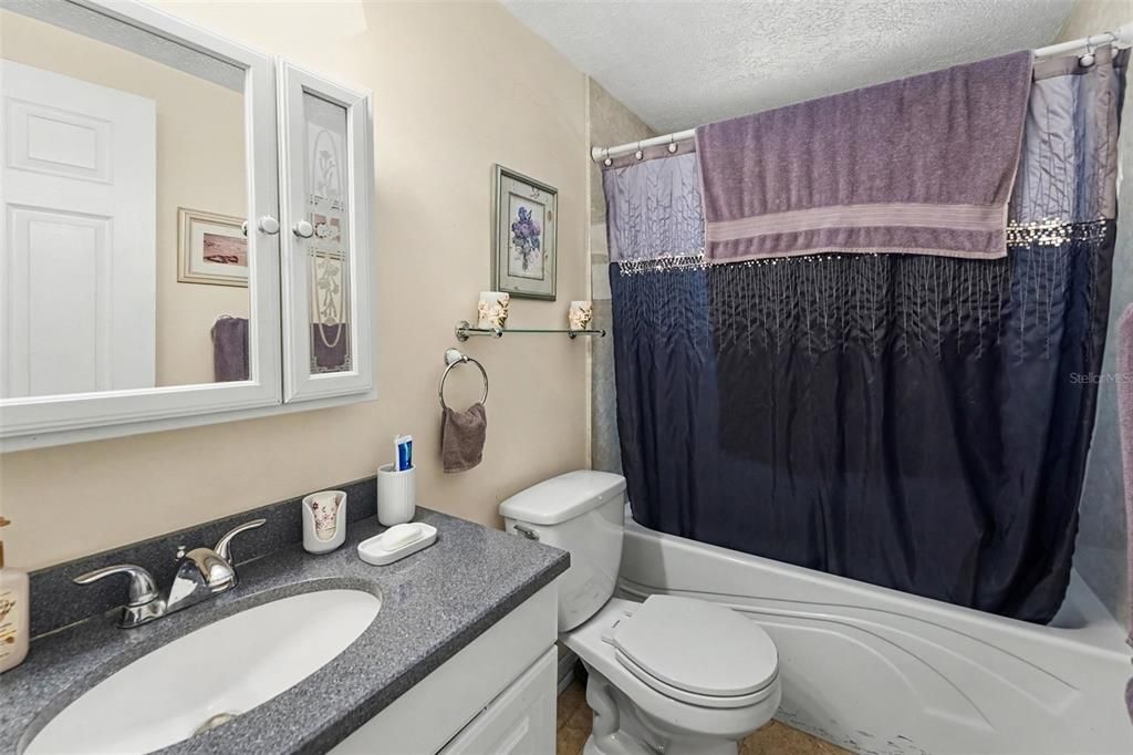 En Venta: $325,000 (2 camas, 1 baños, 1056 Pies cuadrados)