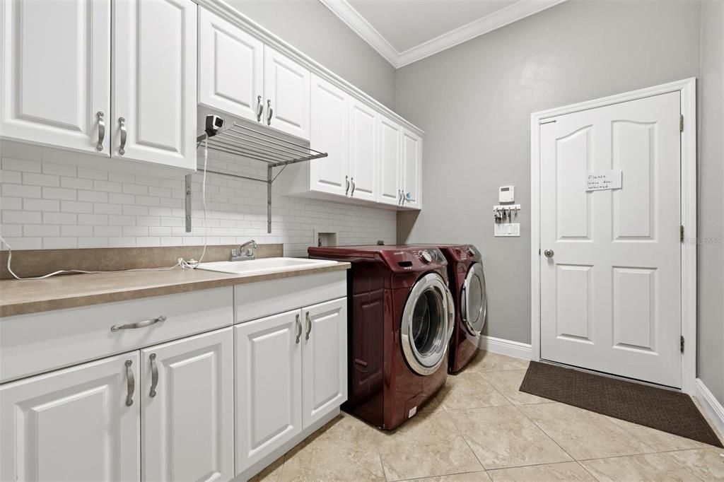 For Sale: $769,000 (4 beds, 3 baths, 3450 Square Feet)