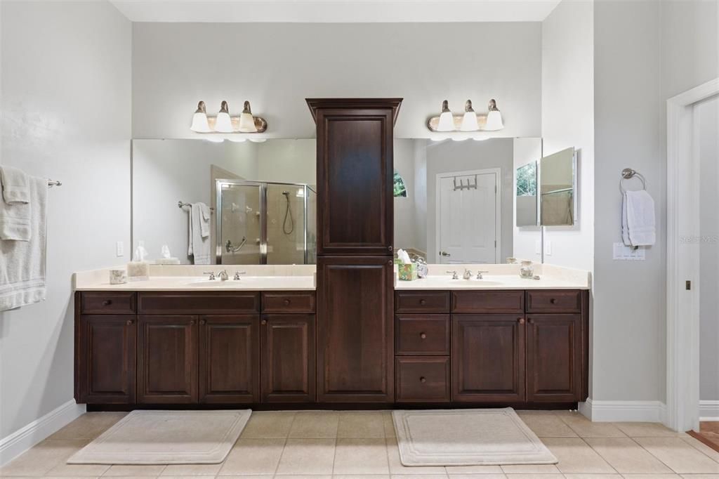 For Sale: $769,000 (4 beds, 3 baths, 3450 Square Feet)