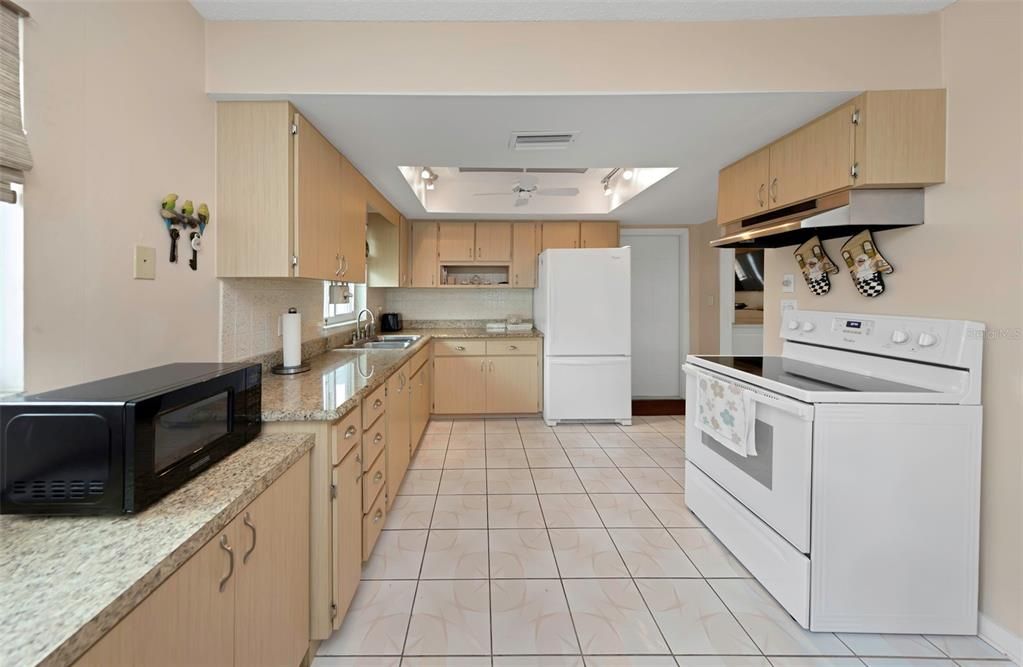 En Venta: $229,900 (2 camas, 2 baños, 1440 Pies cuadrados)