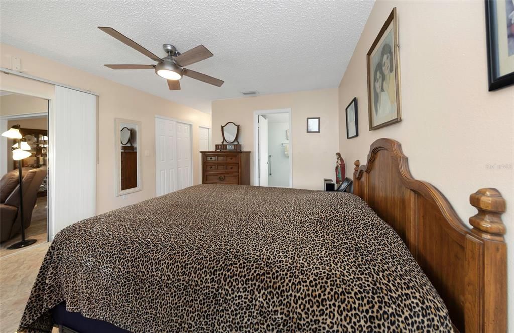 En Venta: $229,900 (2 camas, 2 baños, 1440 Pies cuadrados)