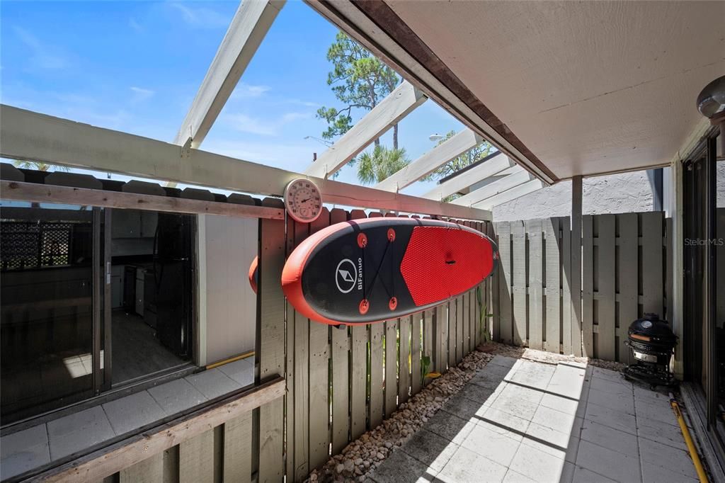 For Sale: $225,000 (2 beds, 2 baths, 1125 Square Feet)