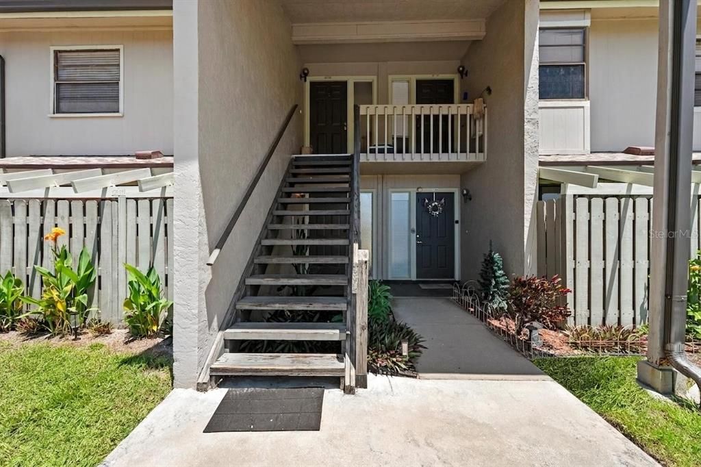 For Sale: $225,000 (2 beds, 2 baths, 1125 Square Feet)