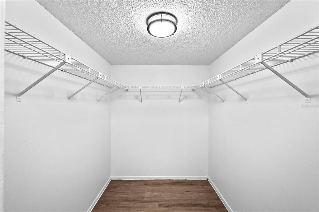 For Sale: $225,000 (2 beds, 2 baths, 1125 Square Feet)