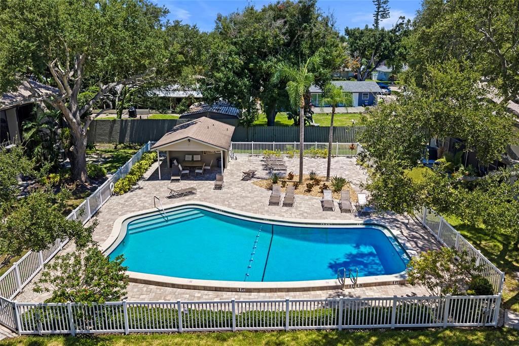 For Sale: $225,000 (2 beds, 2 baths, 1125 Square Feet)
