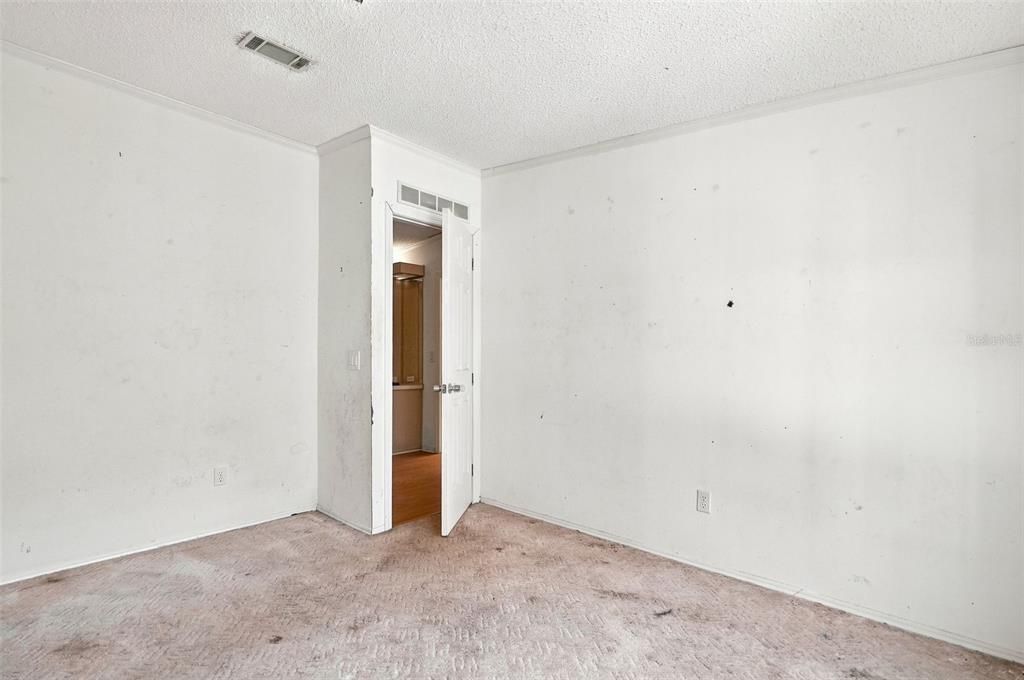 En Venta: $279,900 (3 camas, 2 baños, 2099 Pies cuadrados)