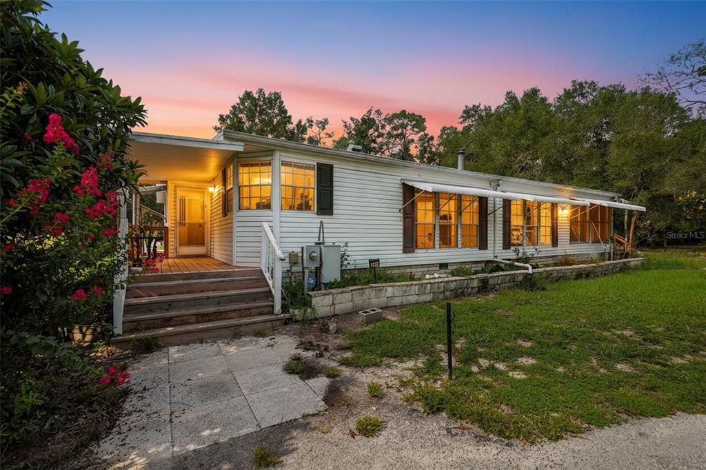 En Venta: $279,900 (3 camas, 2 baños, 2099 Pies cuadrados)