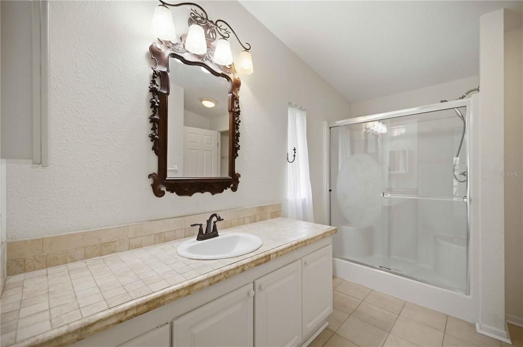 For Sale: $138,500 (3 beds, 2 baths, 1404 Square Feet)
