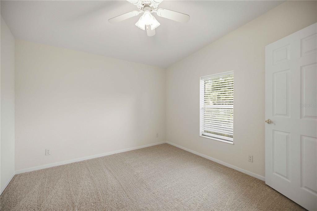 For Sale: $138,500 (3 beds, 2 baths, 1404 Square Feet)