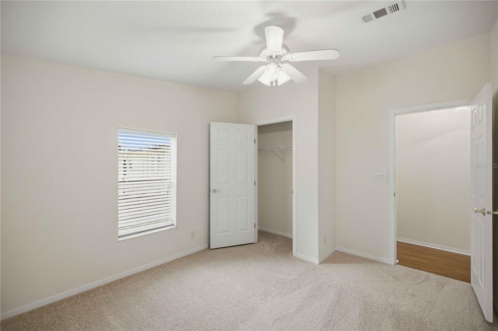 For Sale: $138,500 (3 beds, 2 baths, 1404 Square Feet)