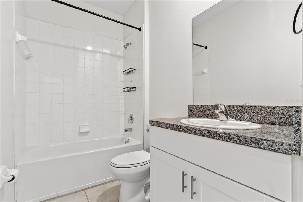 В аренду: $2,100 (3 спален, 2 ванн, 1521 Квадратных фут)