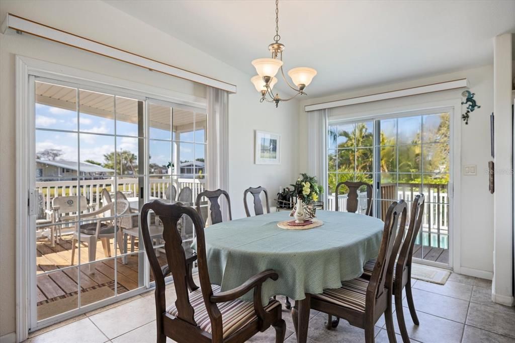 For Sale: $408,000 (2 beds, 2 baths, 1612 Square Feet)