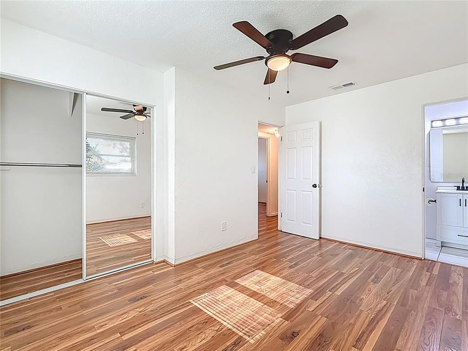 For Rent: $2,600 (3 beds, 2 baths, 1315 Square Feet)