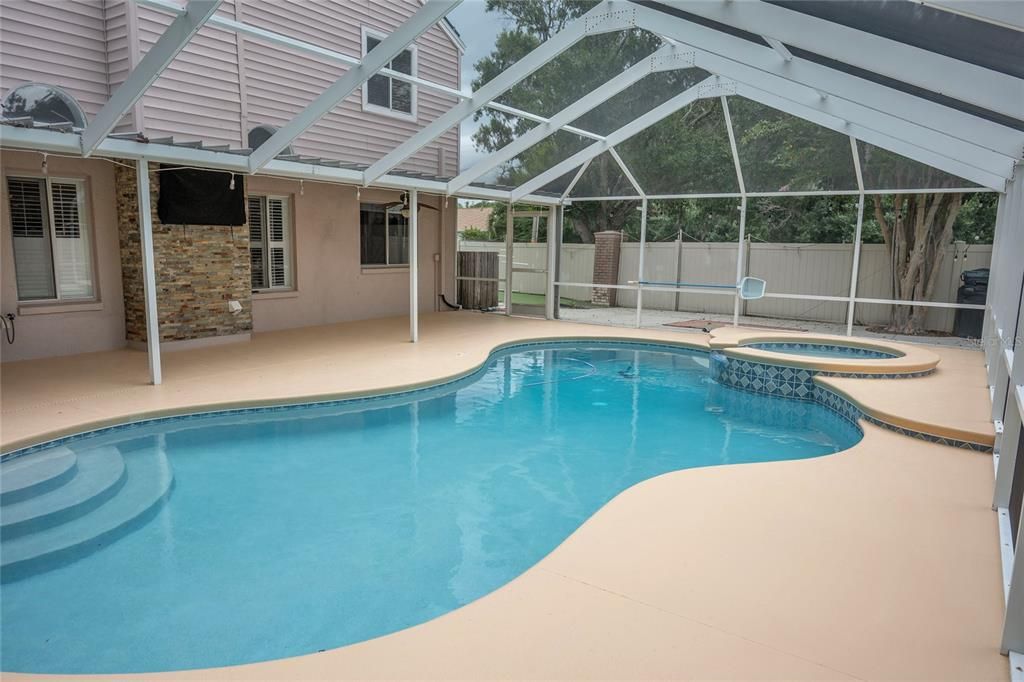 For Sale: $585,000 (4 beds, 2 baths, 1786 Square Feet)