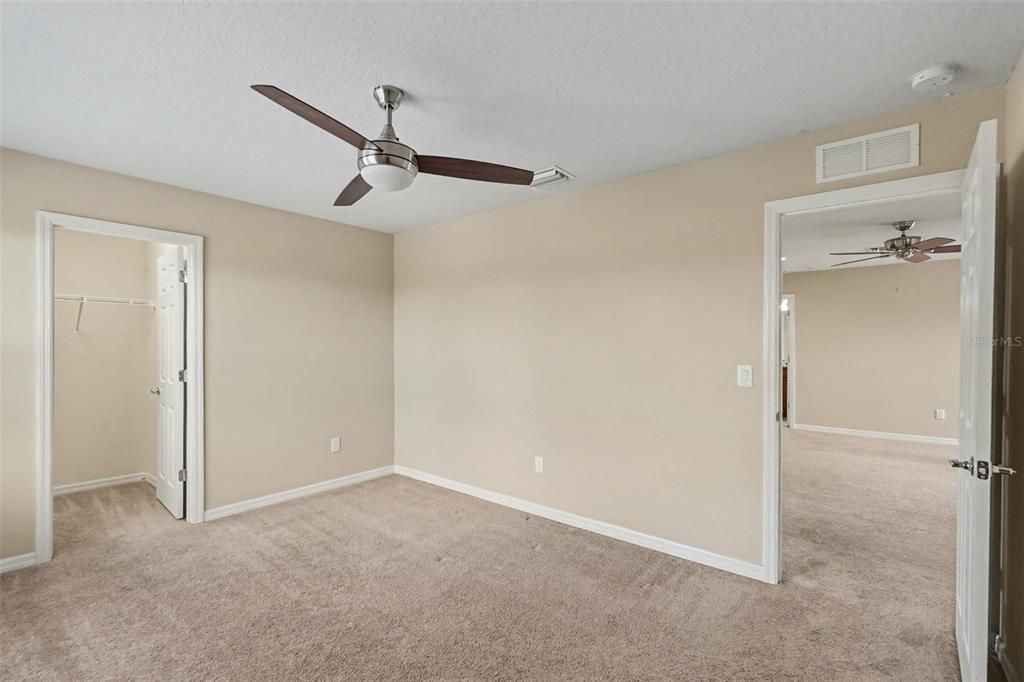 For Sale: $387,000 (4 beds, 2 baths, 2200 Square Feet)