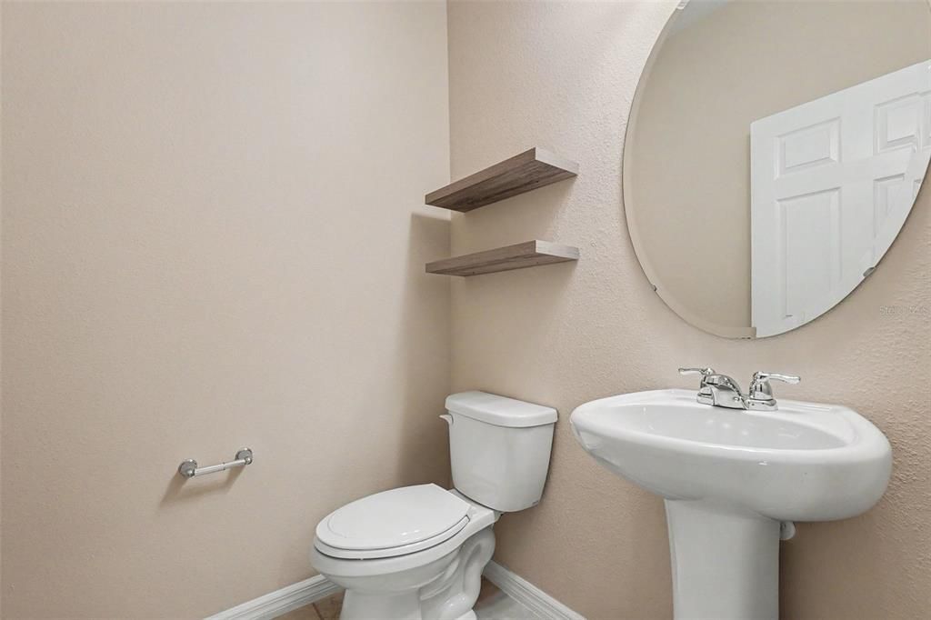 For Sale: $387,000 (4 beds, 2 baths, 2200 Square Feet)