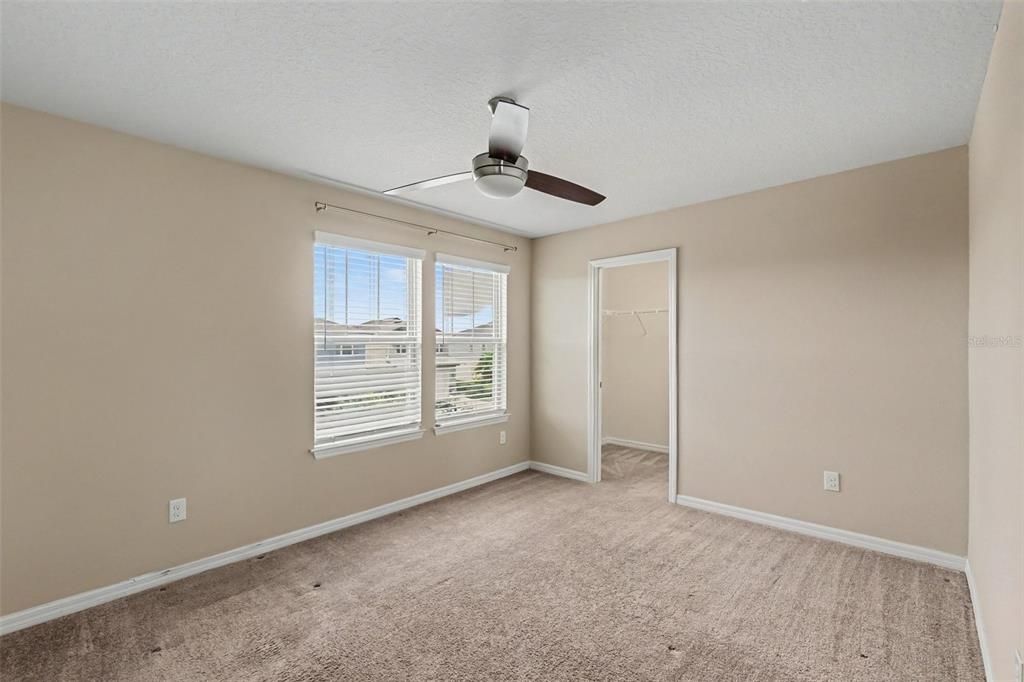 For Sale: $387,000 (4 beds, 2 baths, 2200 Square Feet)