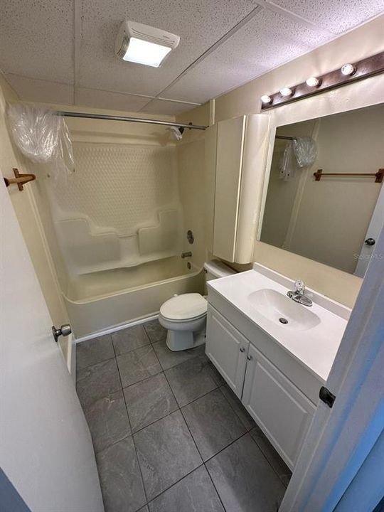 En Venta: $430,000 (6 camas, 0 baños, 1120 Pies cuadrados)