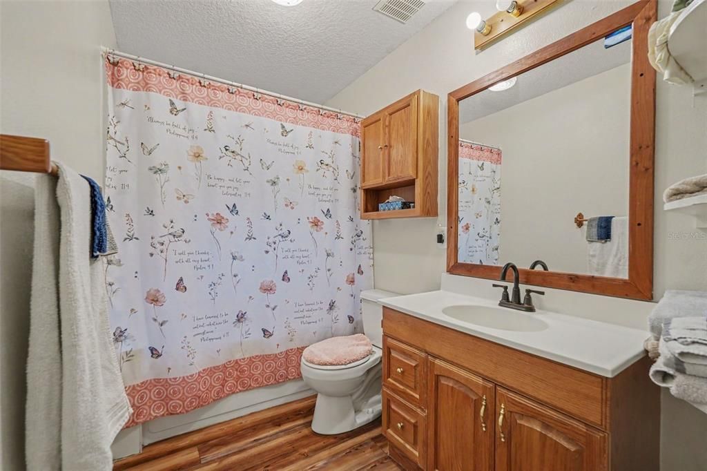 For Sale: $525,000 (3 beds, 2 baths, 1744 Square Feet)