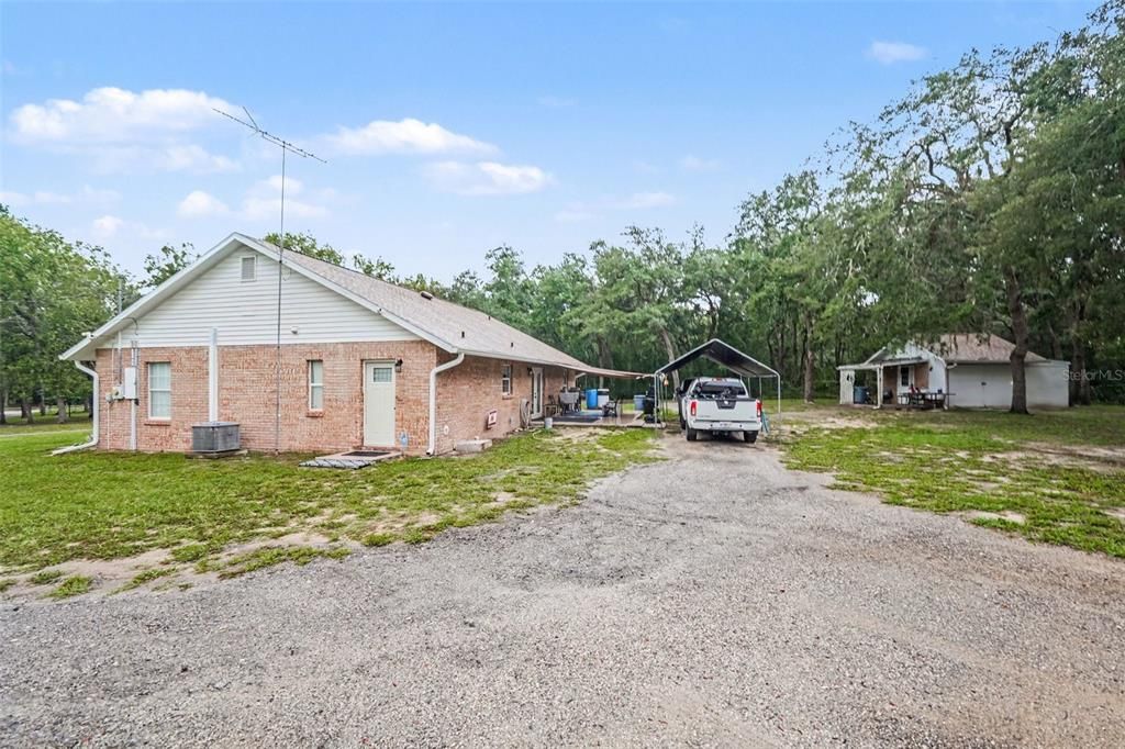 For Sale: $525,000 (3 beds, 2 baths, 1744 Square Feet)