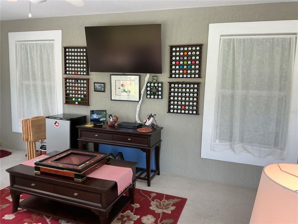 En Venta: $975,000 (3 camas, 2 baños, 2310 Pies cuadrados)